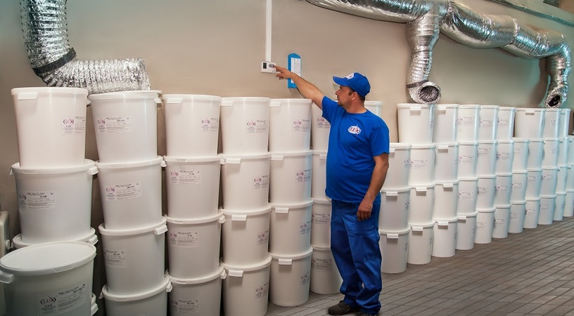How to properly store, apply and dispose of industrial adhesives?