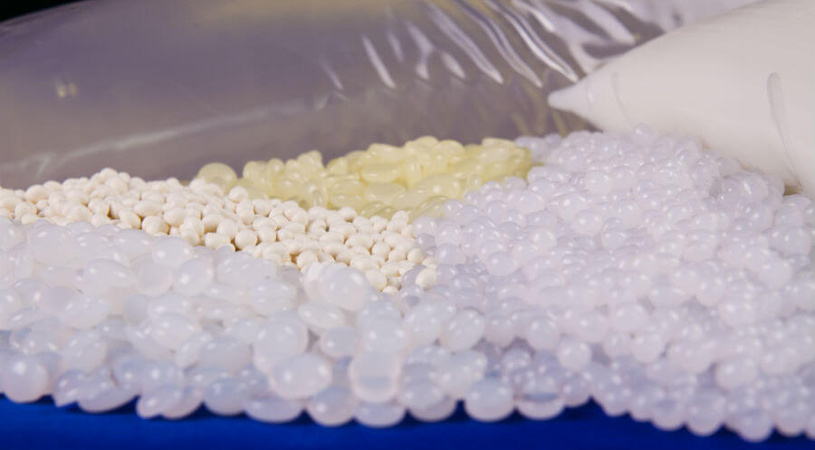 Distinctive features and advantages of hot melt adhesive for industrial use